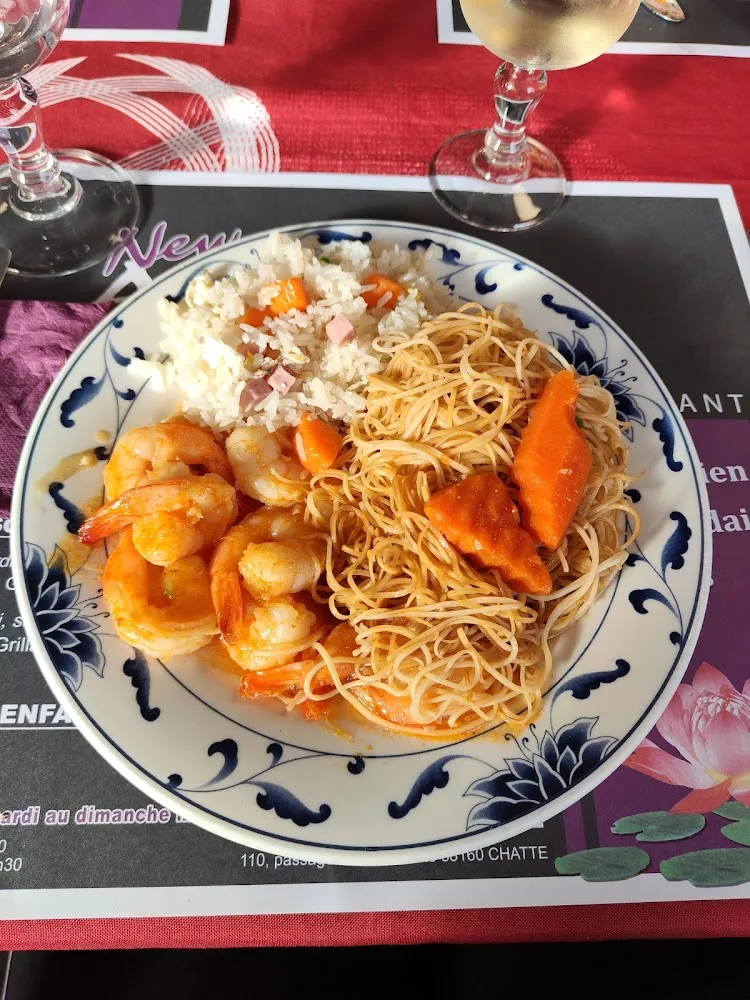 Nouilles Chinoises Riz Sauté Aux Crevettes